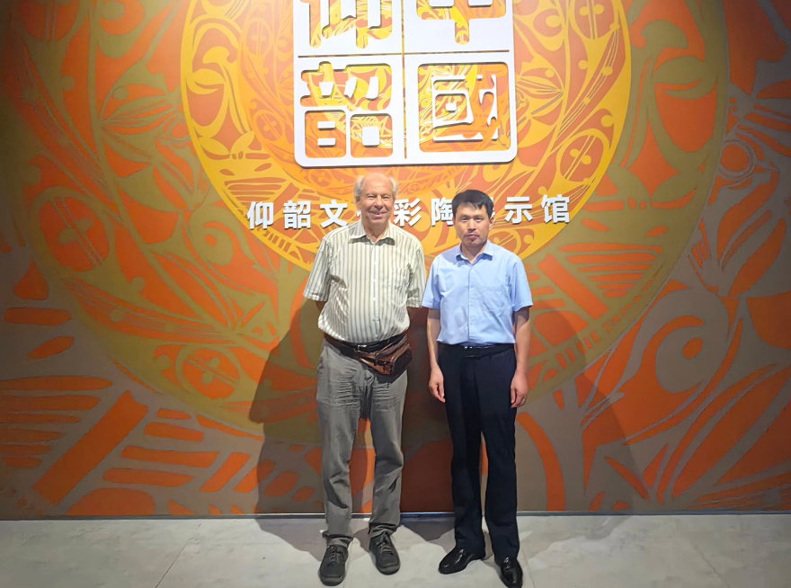 德中學者仰韶“尋源”：走進仰韶文化圣地，探秘千年彩陶技藝